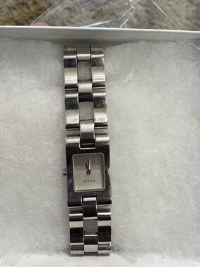 Gucci Silver Link Bracelet Watch with Square Dial